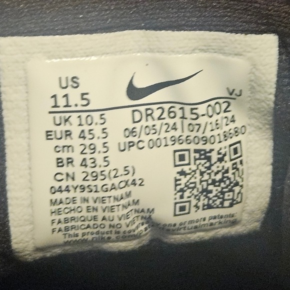 Nike ZoomX Invincible Run 3 Mens Running Shoes Black White DR2615-002 Size 11.5 main image 2
